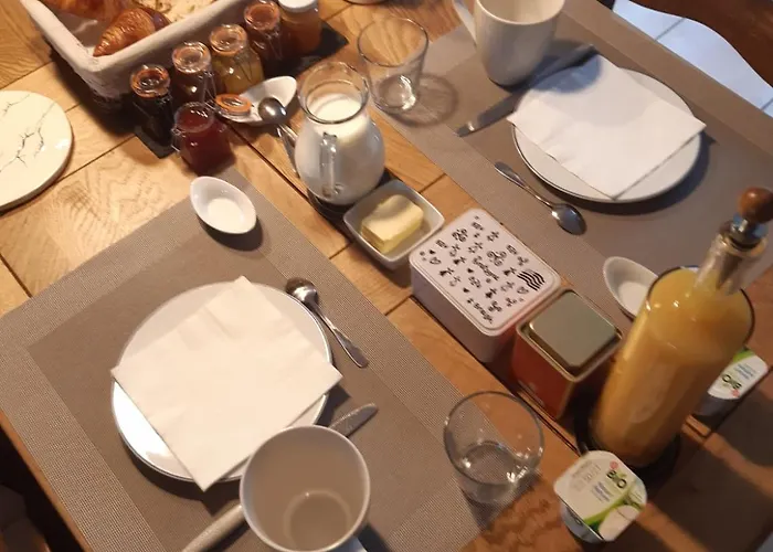 Bed and Breakfast Les Logis De Lea 3*