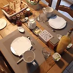 Bed & Breakfast Les Logis De Lea 3*