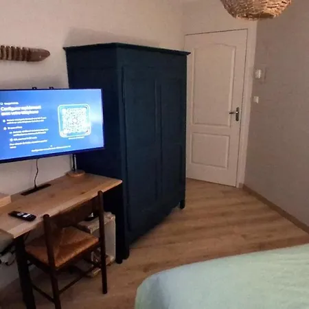 Les Logis De Lea Отель типа 