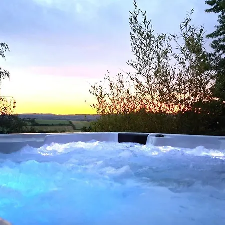 Bed & Breakfast Les Logis De Lea 3*